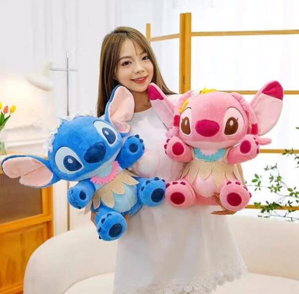 Stitch y Angela