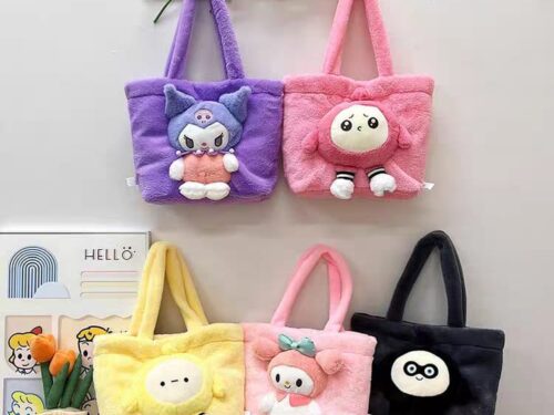 Cartera Sanrio Peluche 35cm