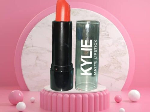 LABIAL EN BARRA MATTE KYLIE