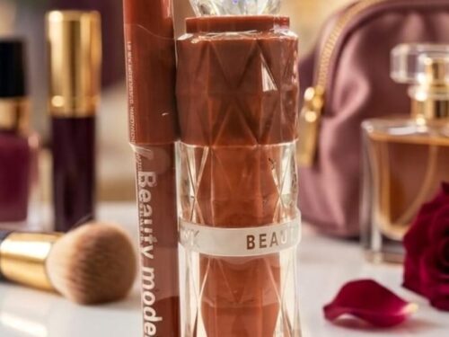 LIP GLOSS Y LÁPIZ DELINEADOR BEAUTY MODEL